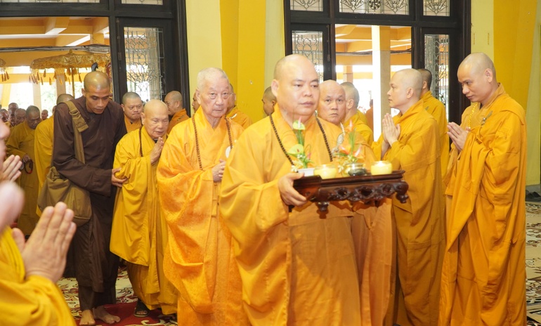 Cung thỉnh chư tôn giáo phẩm quang lâm chứng minh Lễ tác pháp an cư tại tổ đình Vĩnh Nghiêm