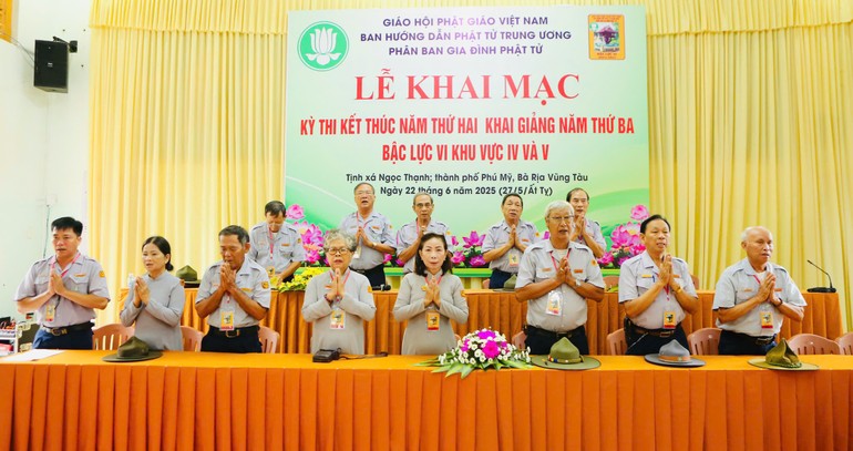 Khai mạc kỳ thi kết thúc năm thứ 2 - bậc Lực VI