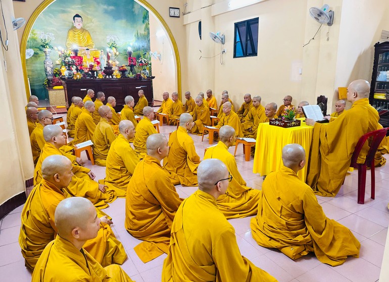 Lễ Bố-tát tại trường hạ chùa Phật Đà