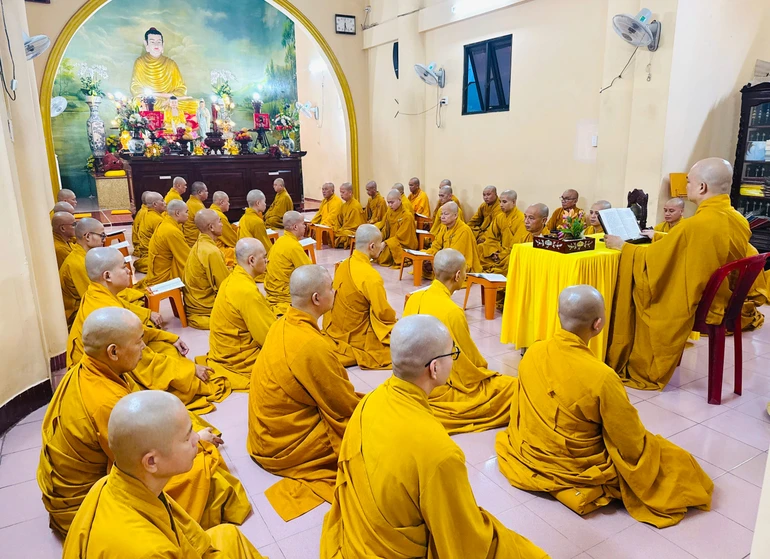 Lễ Bố-tát tại trường hạ chùa Phật Đà