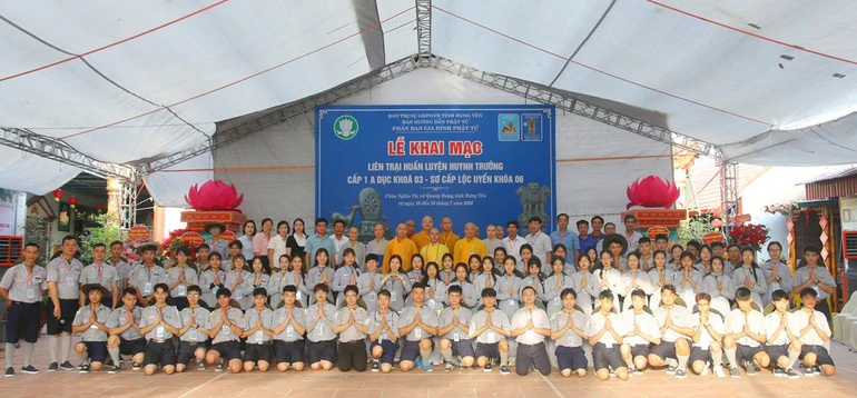 Lưu niệm tại Lễ khai mạc Liên trại huấn luyện Lộc Uyển, A Dục 