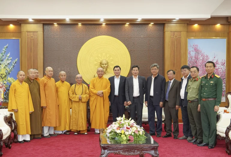 Đoàn thăm tại trụ sở Tỉnh ủy Lâm Đồng