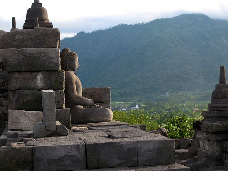 Cộng đồng cư sĩ Phật giáo sơ kỳ