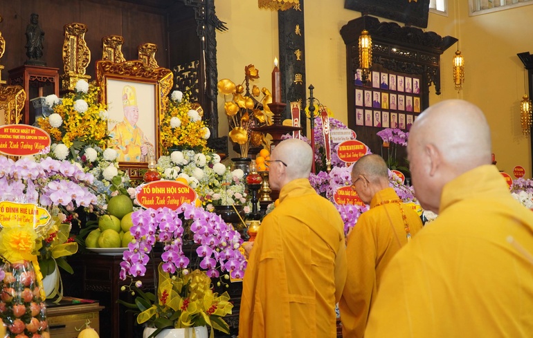 Lễ tưởng niệm 12 năm ngày viên tịch của Hòa thượng Thích Nhật Quang trang nghiêm diễn ra tại tổ đình Ấn Quang