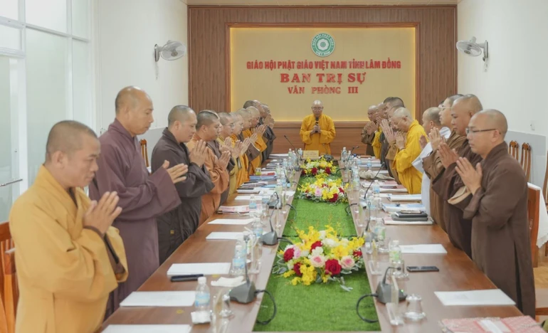 Niệm Phật cầu gia hộ