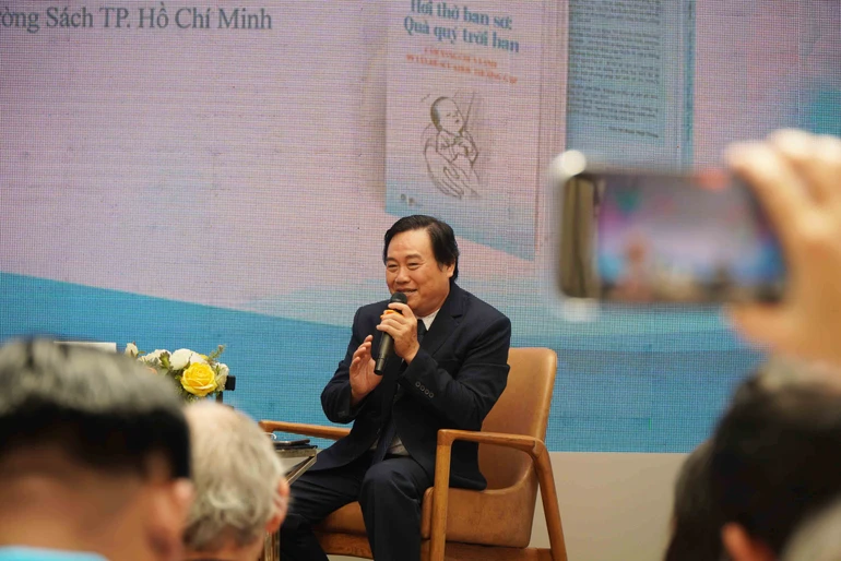  Thạc sĩ, bác sĩ Đoàn Nhật Trung giới thiệu sách "Hơi thở ban sơ: Quà quý trời ban”