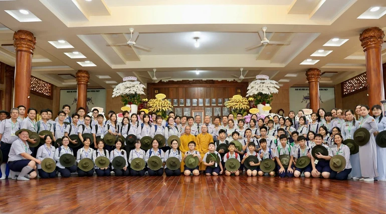 Liên trại huấn luyện A-nô-ma, Ni Liên và Tuyết Sơn tại chùa Giác Nguyên