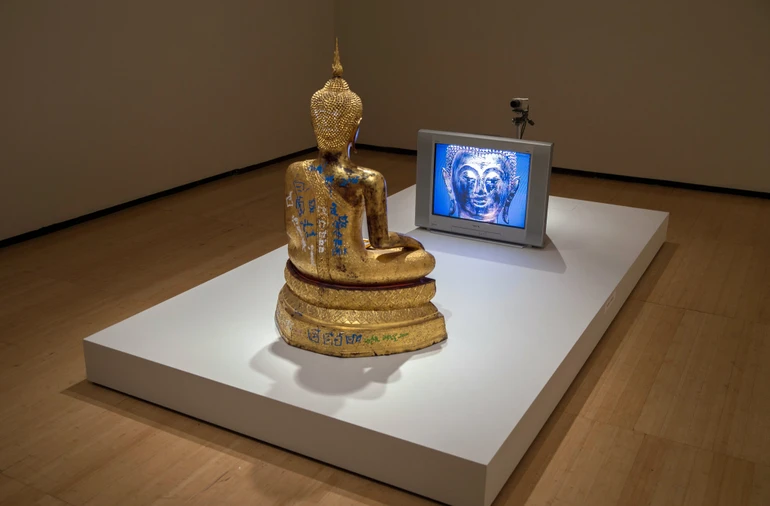 Phật giáo mang đến những hiểu biết quý giá về phòng ngừa và giải quyết xung đột bằng cách nhấn mạnh đến sự bình an nội tâm, chánh niệm và loại bỏ những trạng thái tâm bất thiện