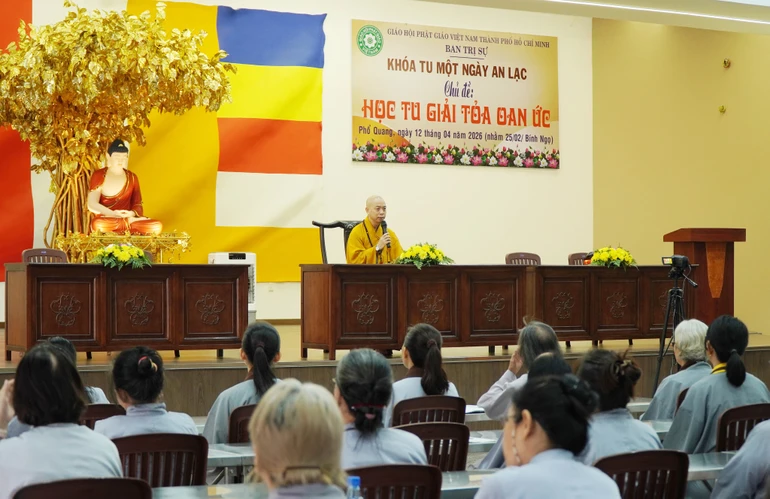 Ngày an lạc với chủ đề: "Học tu giải tỏa oan ức"