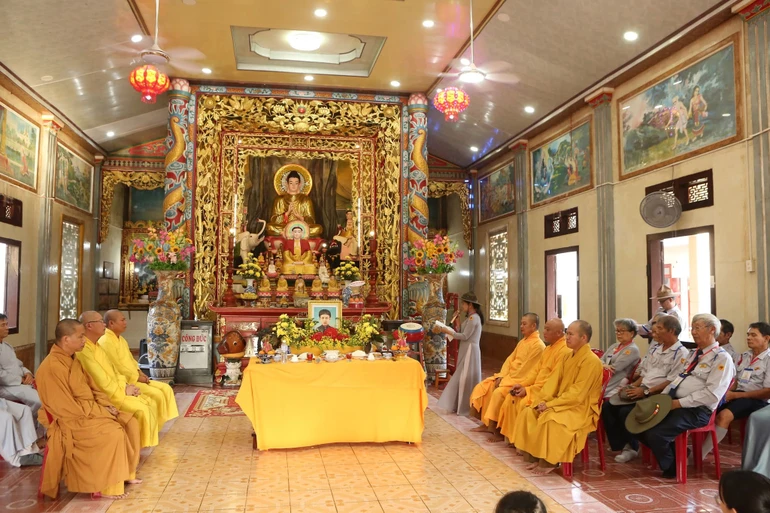 Gia đình Phật tử Lâm Đồng tưởng niệm cư sĩ Tâm Minh - Lê Đình Thám 