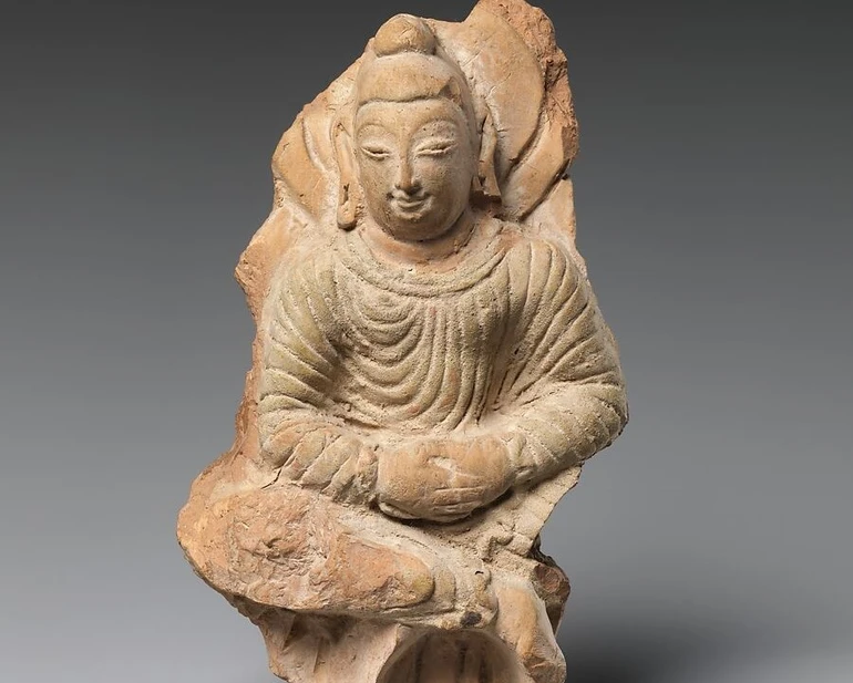 Tượng Phật được phát hiện ở Khotan, niên đại thế kỷ VI-VII