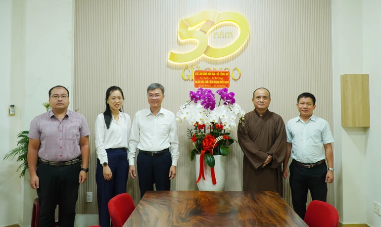 Đoàn Cục An ninh nội địa - Bộ Công an thăm, chúc mừng Báo Giác Ngộ nhân kỷ niệm 101 năm Ngày Báo chí Cách mạng Việt Nam