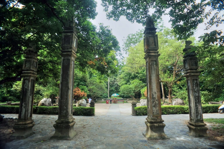 Lăng vua Lê Thái Tổ