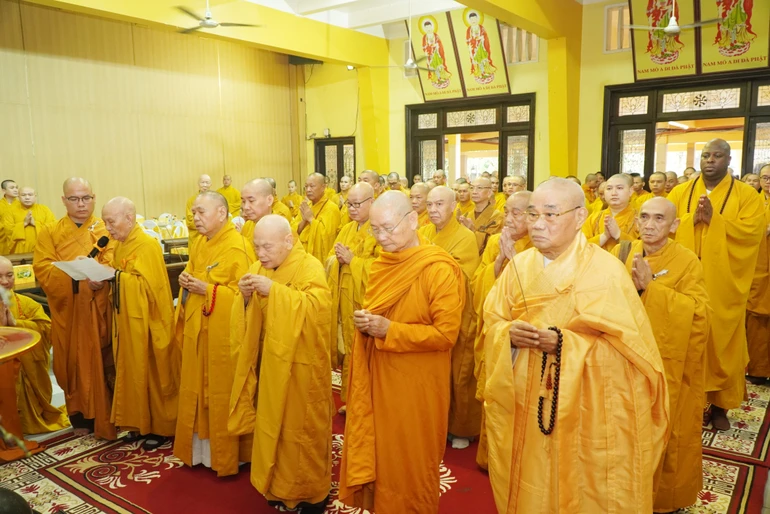 Chư tôn giáo phẩm tưởng niệm 11 năm ngày Trưởng lão Hòa thượng Thích Tâm Châu viên tịch