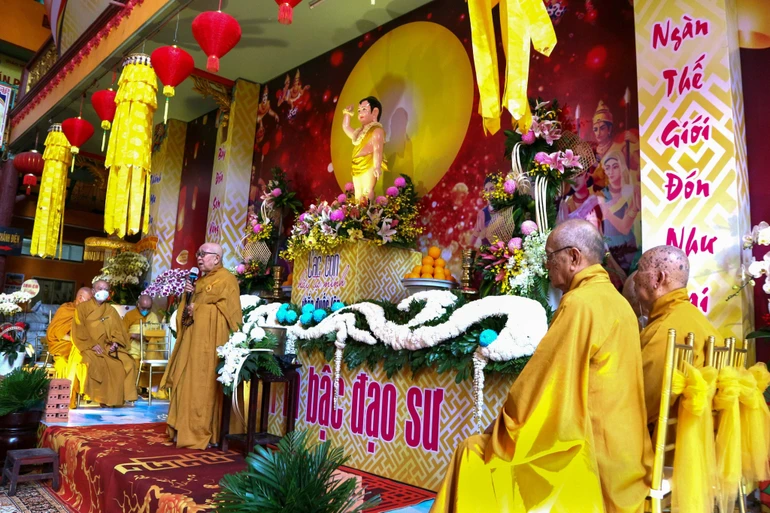 Phật giáo quận 6 có hai trường hạ tập trung và 5 trường hạ tại chỗ, trong mùa An cư kiết hạ năm nay.