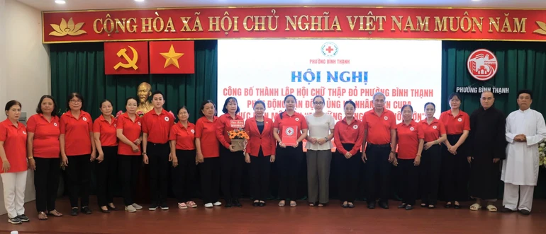 Hội Chữ thập đỏ P.Bình Thạnh công bố quyết định thành lập và ra mắt, chiều 11-9