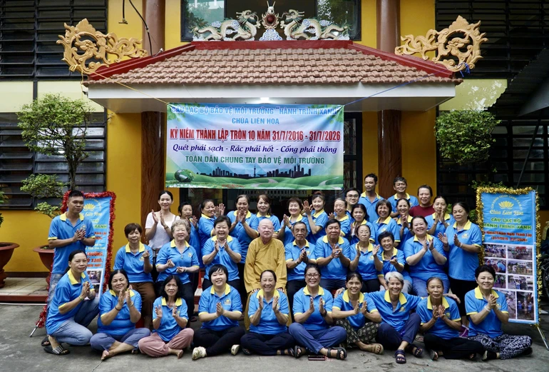 Thành viên gắn bó xuyên suốt với Câu lạc bộ Hành Trình Xanh chùa Liên Hoa mừng kỷ niệm 10 năm thành lập 2016-2026 