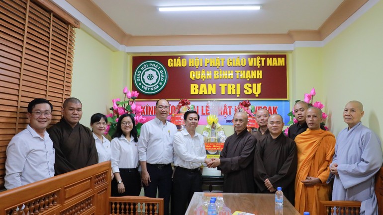 Ban Tuyên giáo và Dân vận Thành ủy TP.HCM chúc mừng Phật đản Phật lịch 2569 đến Ban Trị sự GHPGVN Q.Bình Thạnh