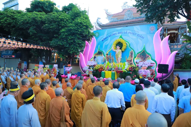 Đại lễ Phật đản Phật lịch 2569 do Ban Trị sự GHPGVN Q.Phú Nhuận tổ chức tại Quan Âm tu viện