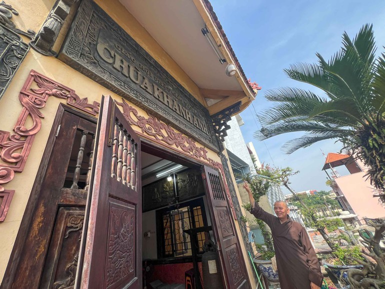 Thượng tọa Thích Minh Nhựt giới thiệu về chùa Khánh Anh (P.Vườn Lài, TP.HCM) - Ảnh: Nguyên Tài/BGN