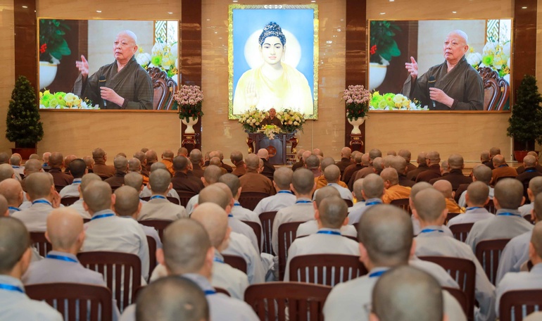 Khóa bồi dưỡng trụ trì do Ban Trị sự GHPGVN TP.HCM tổ chức tại Việt Nam Quốc Tự, diễn ra từ ngày 20-12 (1-11-Ất Tỵ) đến 29-12 (10-11-Ất Tỵ) - Ảnh: Nguyên Tài/BGN