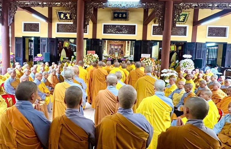 Trang nghiêm Lễ kỷ niệm 100 năm thành lập tổ đình Phổ Đà và tưởng niệm 50 năm ngày Hòa thượng Thích Tôn Thắng viên tịch