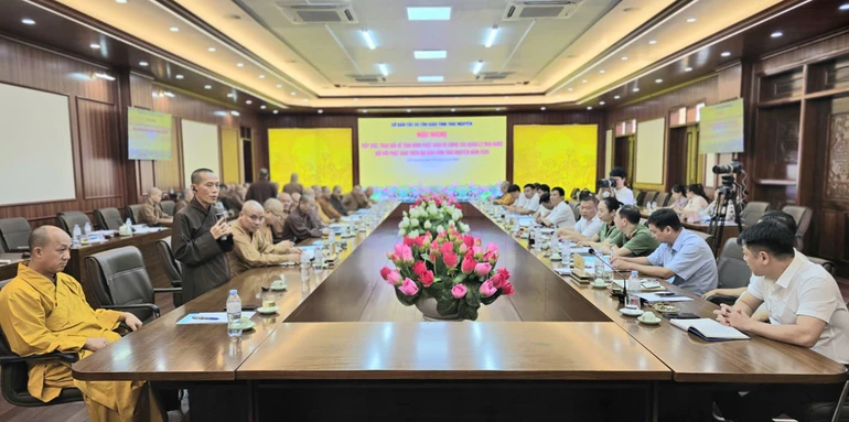 Quang cảnh Hội nghị tiếp xúc, trao đổi về công tác quản lý nhà nước đối với Phật giáo trên địa bàn tỉnh Thái Nguyên
