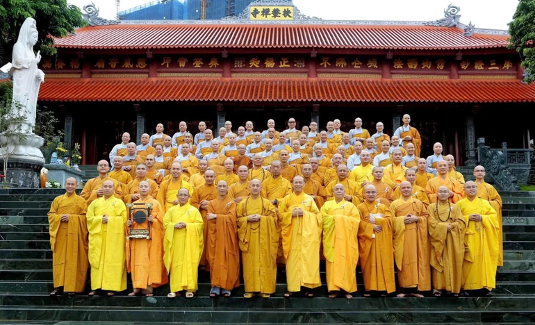 Chư Tăng, Ni hành giả an cư tỉnh Thái Nguyên lưu niệm sau lễ khai hạ tại hạ trường chùa Phù Liễn