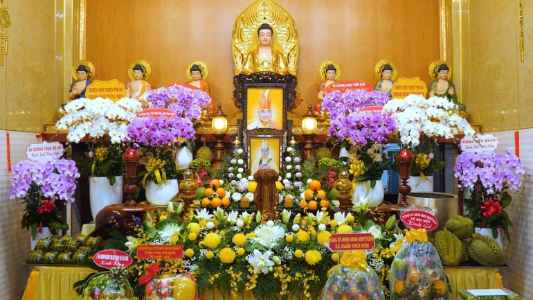 Giác linh đài Hòa thượng Thích Chơn Trí tại chùa Phước Trí (xã Hóc Môn, TP.HCM) 