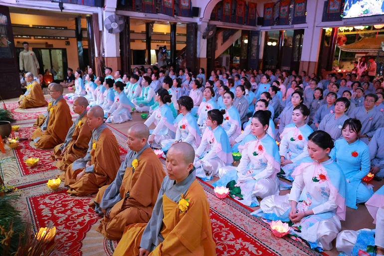 Quanh cảnh buổi lễ