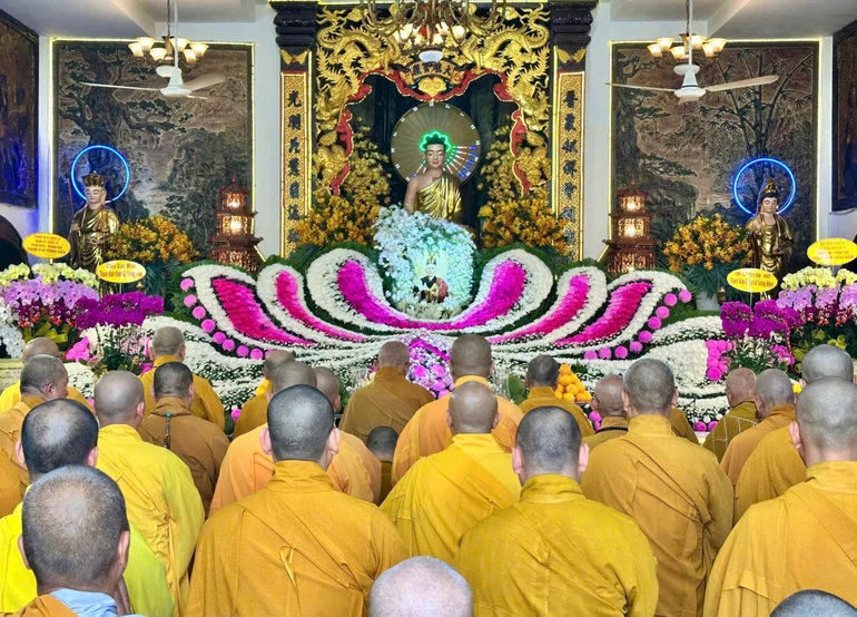 Trang nghiêm lễ tưởng niệm Trưởng lão Hòa thượng Thích Hải Tràng tại tổ đình Phổ Quang (P.Cầu Kiệu, TP.HCM)