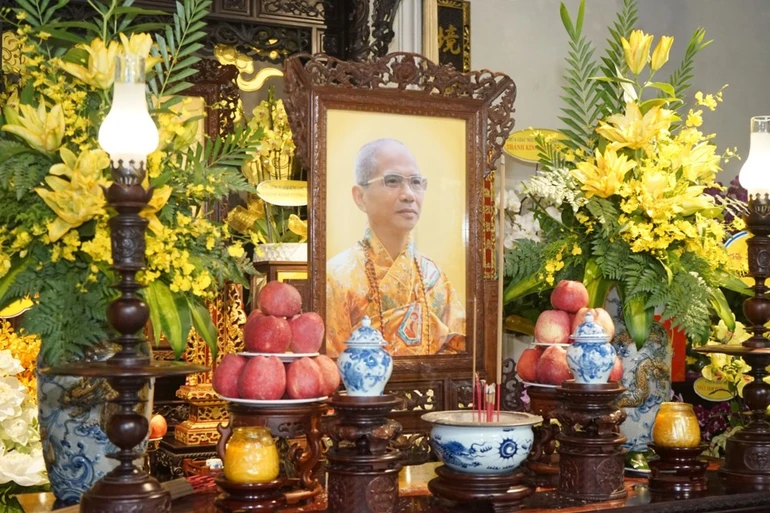 Di ảnh Hòa thượng Thích Hạnh Trí tôn trí tại chùa Phổ Quang (P.An Khê, TP.Đà Nẵng) 