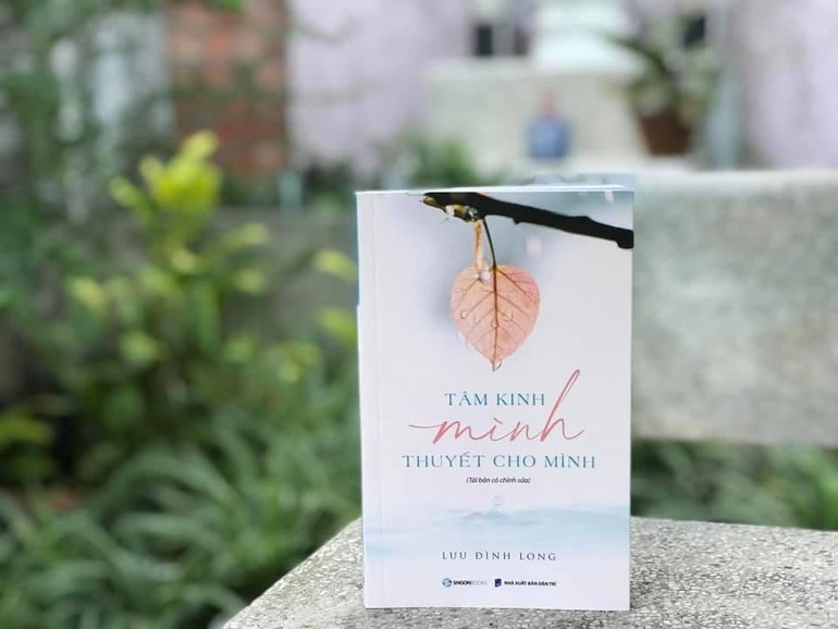 Quyển sách "Tâm kinh mình thuyết cho mình" vừa được NXB Dân Trí và Saigon Books tái bản có chỉnh sửa vào cuối tháng 3-2021