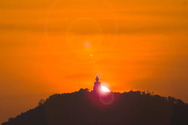 Từ Chân như mà đến…