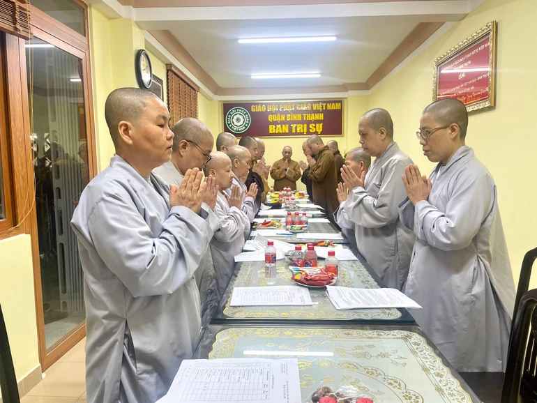 Niệm Phật cầu gia hộ