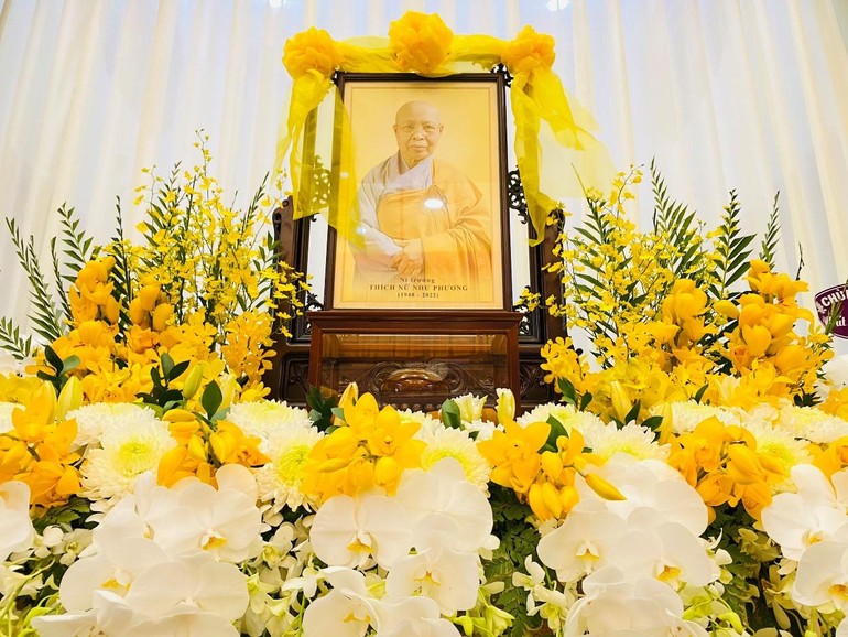 Di ảnh cố Ni trưởng Thích nữ Như Phương