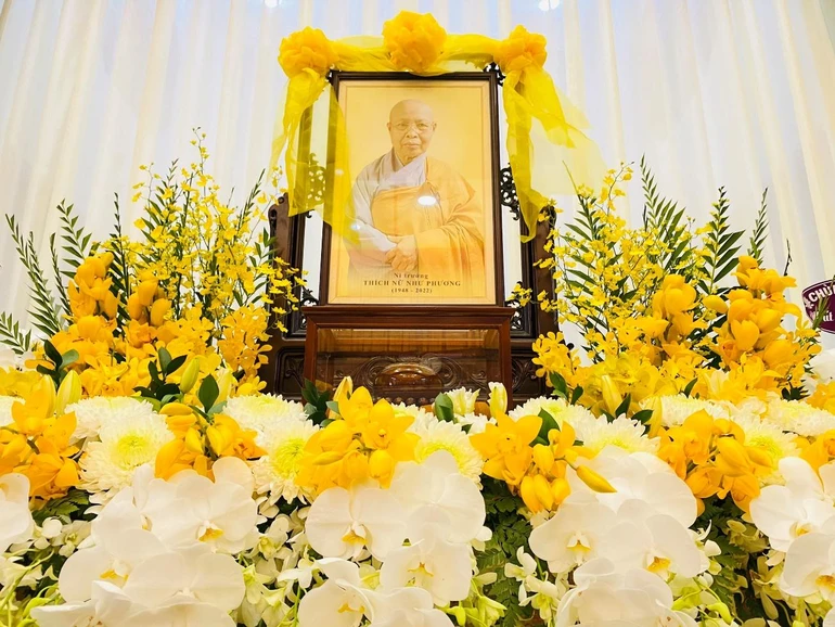 Di ảnh cố Ni trưởng Thích nữ Như Phương