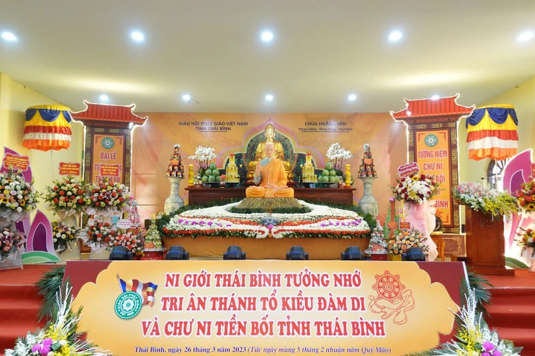 Lễ tưởng niệm Thánh tổ Kiều Đàm Di và chư Ni tiền bối hữu công tỉnh Thái Bình được tổ chức tại chùa Hoằng Văn