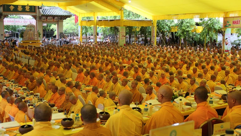 Hơn 1.000 Tăng Ni dự Pháp hội trai Tăng cúng dường nhân mùa Vu lan - Báo hiếu do Ban Trị sự GHPGVN tỉnh Thừa Thiên Huế tổ chức