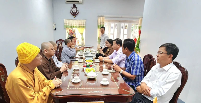 Đoàn Ban Tôn giáo - Sở Nội vụ và Công an tỉnh Cà Mau thăm Ban Trị sự GHPGVN tỉnh trước thềm Xuân Ất Tỵ