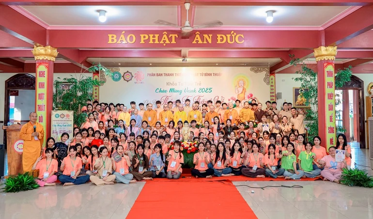 Khóa tu tuổi trẻ Tháng tư trăng về tại chùa Quảng Đức (P.Phước Hội, thị xã La Gi, Bình Thuận)