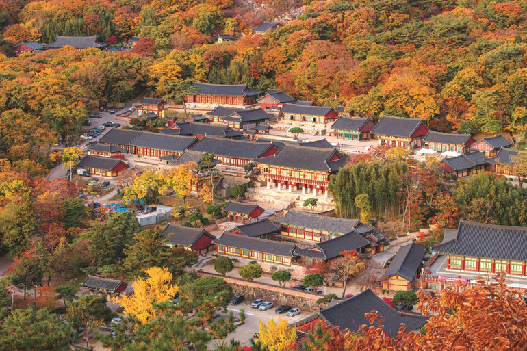 Quần thể công trình đồ sộ của chùa Beomeo-sa