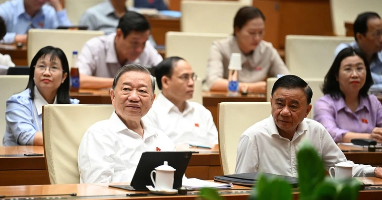 Tổng Bí thư Tô Lâm và các đại biểu tham dự phiên họp sáng 12-6 - Ảnh: Gia Hân