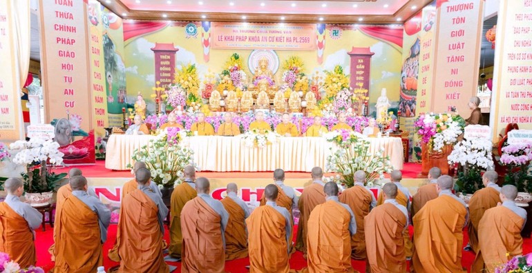 Quang cảnh buổi lễ