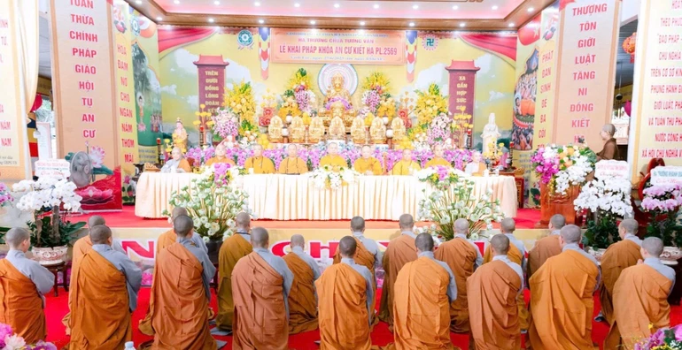 Quang cảnh buổi lễ