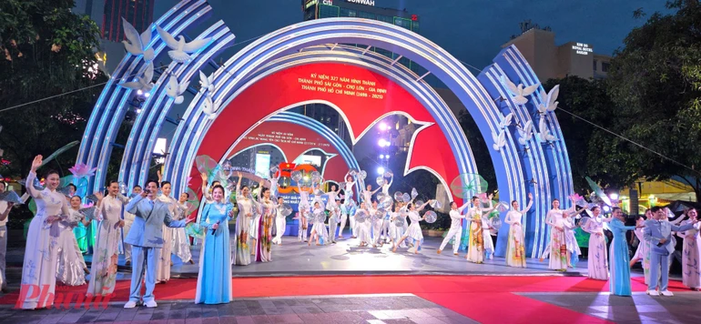 Khai mạc chuỗi hoạt động kỷ niệm 327 năm hình thành Sài Gòn - Chợ Lớn - Gia Định - TP.HCM