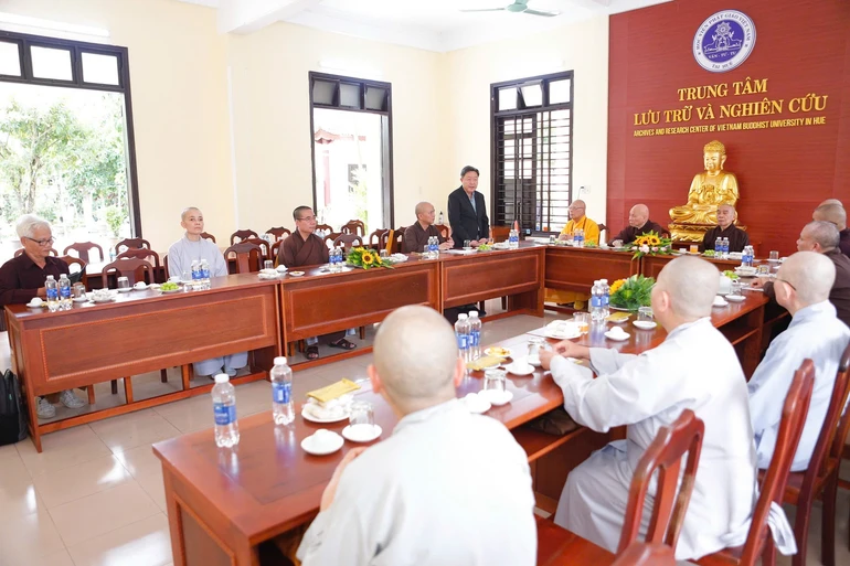 Phật tử Lê Văn Chính phát biểu, chia sẻ về những nguyện vọng của thân phụ (cố Phật tử Tâm Đại - Lê Văn Dũng) mong được hiến tặng những bản thu âm mà cụ ông đã thực hiện về sự kiện lịch sử và Pháp nạn 1963