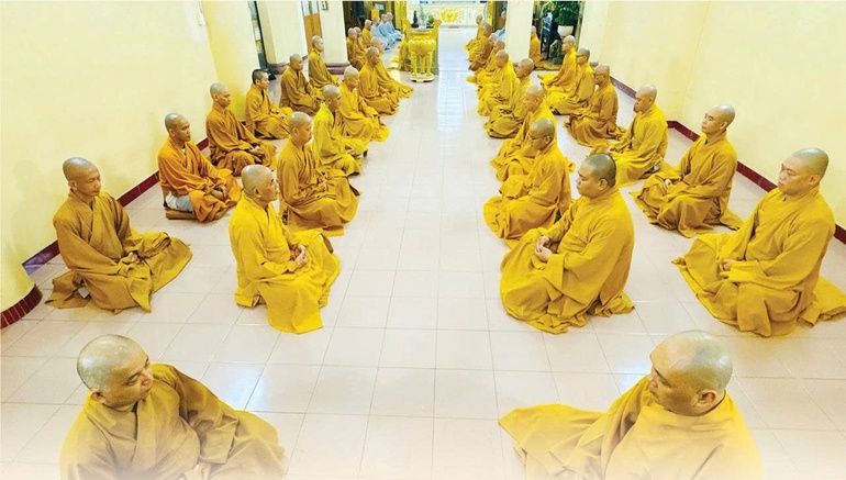 An cư kiết hạ là thời điểm hành giả ở yên một trú xứ để thúc liễm thân tâm, công phu tu tập, trau dồi Tam vô lậu học