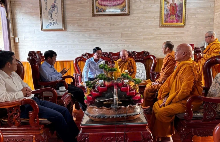 Quang cảnh buổi gặp mặt thân mật tại trường hạ tịnh xá Ngọc Phúc