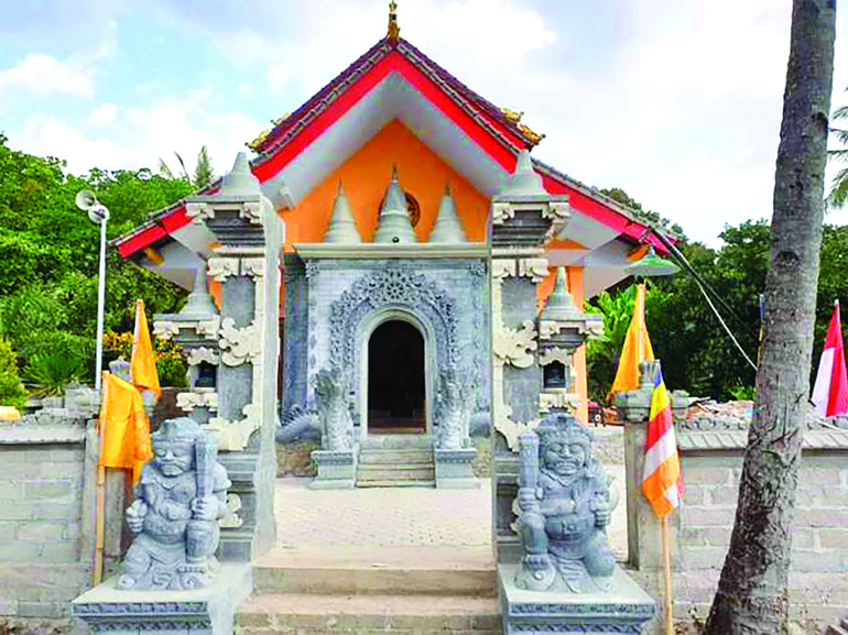 Một kiến trúc điển hình của chùa Phật giáo Lombok
